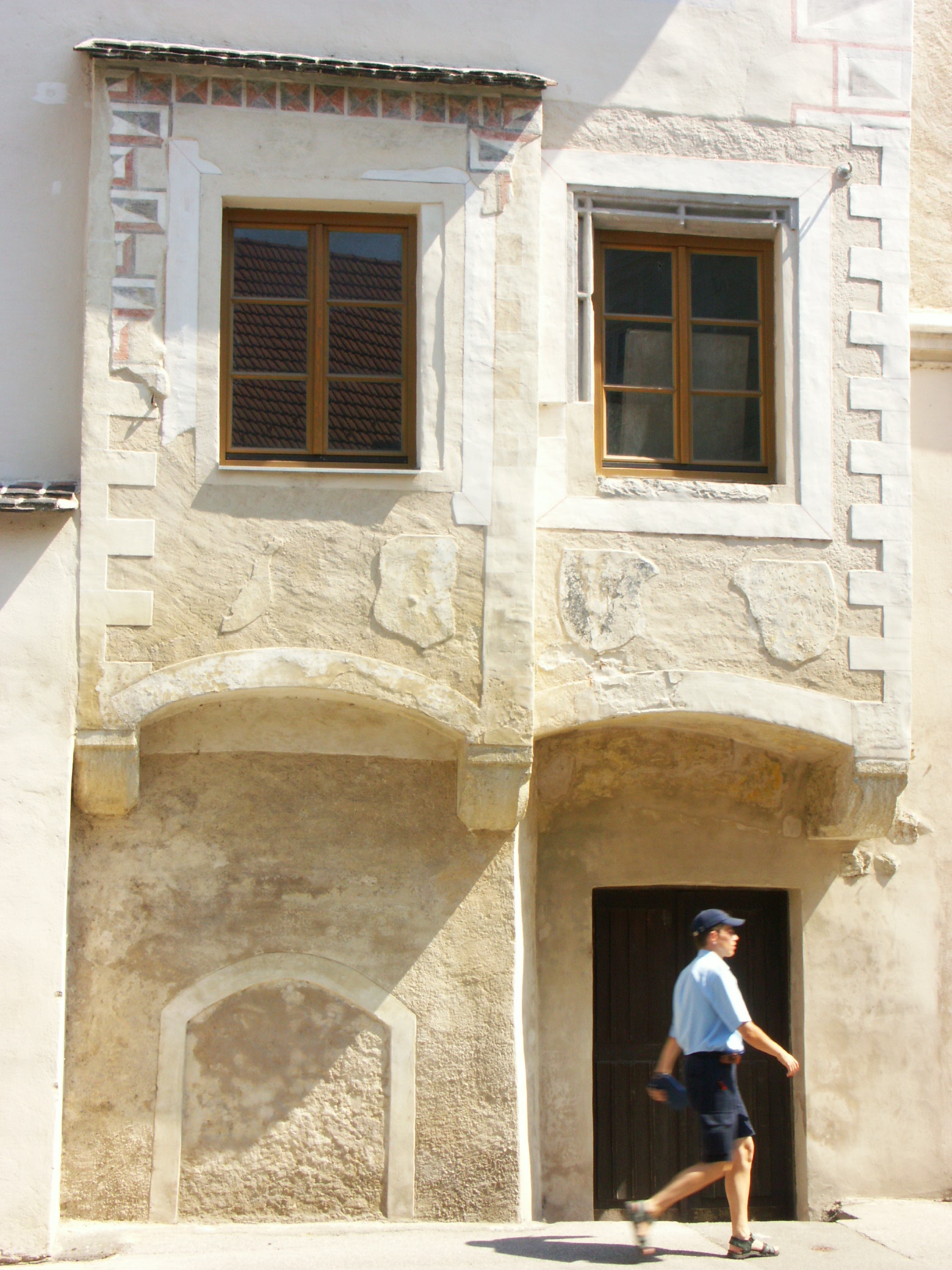 Ein Bildausschnitt vom Nibelungenhaus